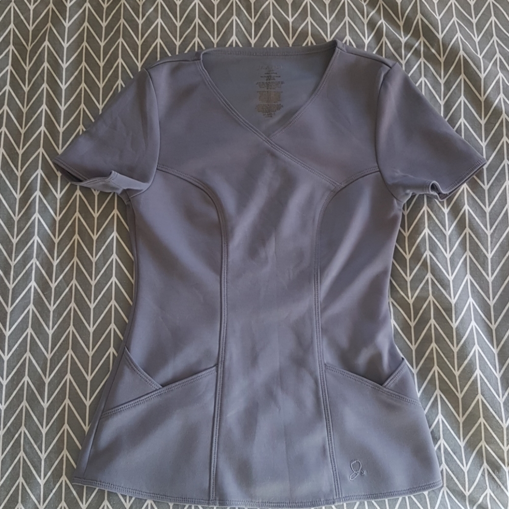 Jaanuu scrub top